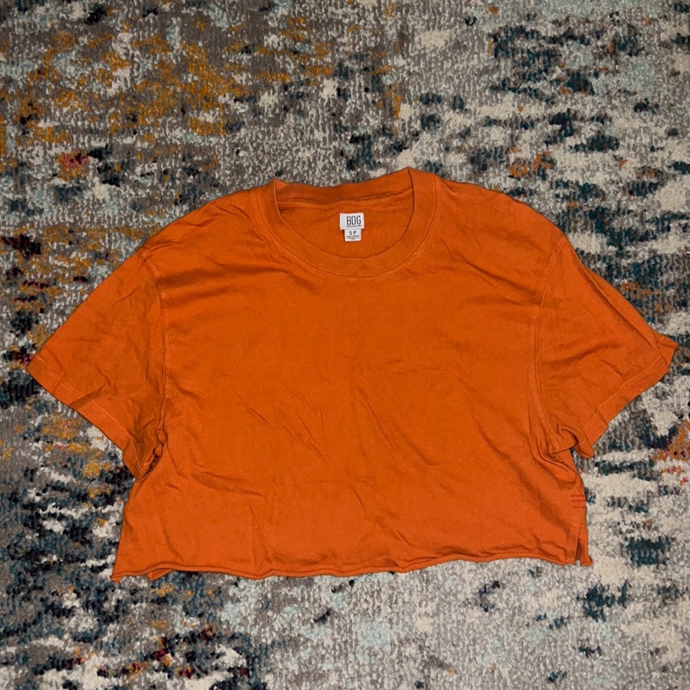 orange cropped tshirt - size small - relaxed fit - BDG by urban outfitters